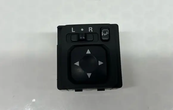 Mitsubishi L200 Wing mirror switch 183569