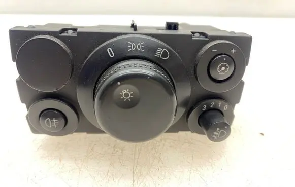 Opel Astra H Light switch 13198920