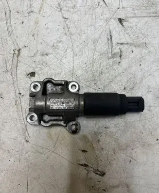 Volvo V70 Camshaft vanos timing valve 1275578