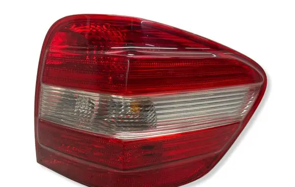 Mercedes-Benz ML W164 Rear/tail lights 404102R
