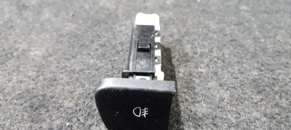 Chevrolet Tacuma Fog light switch 