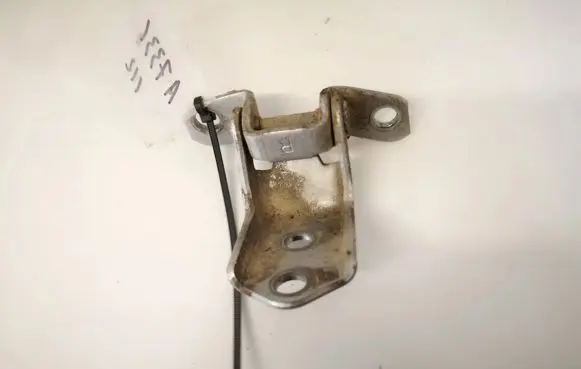 Mazda 3 I Rear door lower hinge