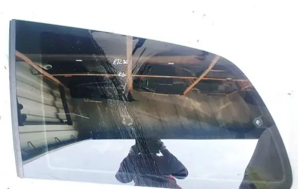 Seat Alhambra (Mk1) Rear side window