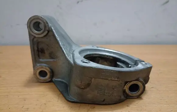 Opel Insignia A Driveshaft support bearing bracket 13228250