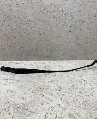 Volkswagen Golf VII Front wiper blade arm 5G2955409