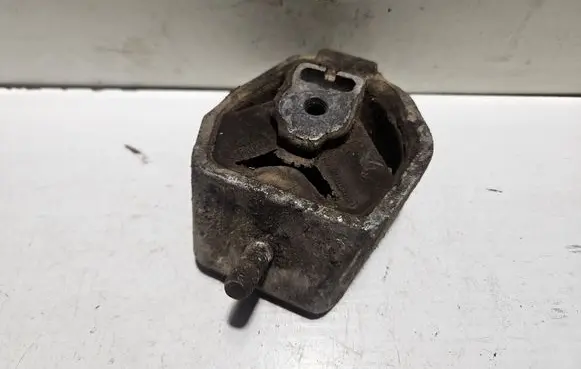 Audi 100 S4 C4 Gearbox mount 4A0399151D