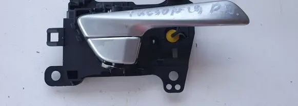 Hyundai Tucson TL Front door interior handle
