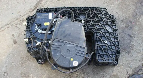 Renault Espace V (RFC) AdBlue liquid reservoir 172A24715R 237G00273R