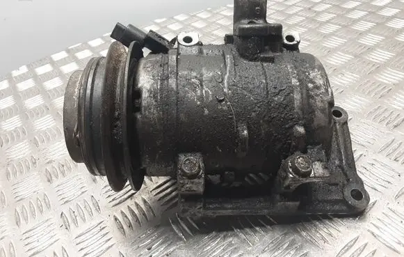 Mitsubishi Pajero Air conditioning (A/C) compressor (pump)