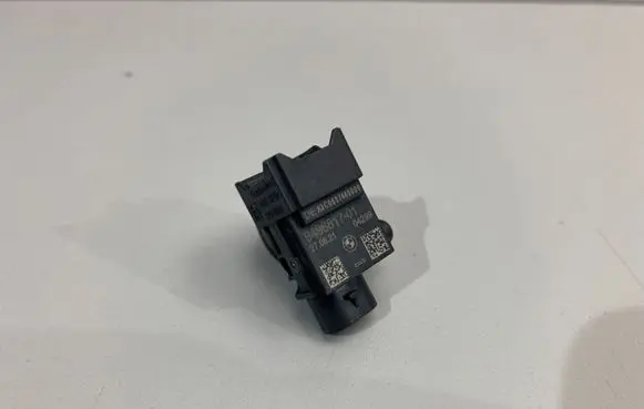 BMW 2 Active Tourer U06 Airbag deployment crash/impact sensor 9496817