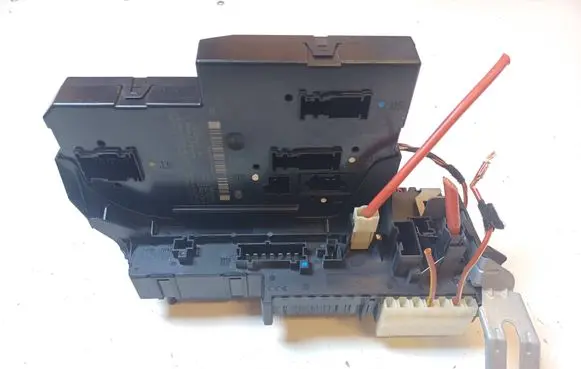 Mercedes-Benz E W212 SAM control unit 2129060105