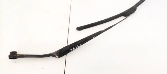 Mazda 6 Front wiper blade arm