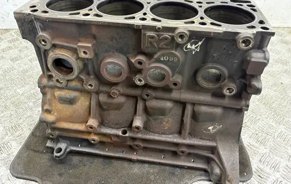 Mazda CX-7 Engine block 
