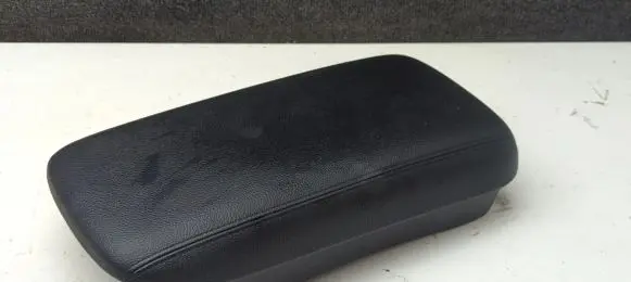 Mitsubishi Outlander Armrest