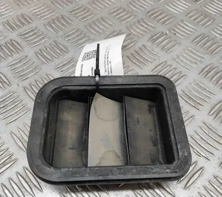 Mercedes-Benz SLK R170 Quarter panel pressure vent A1708300042