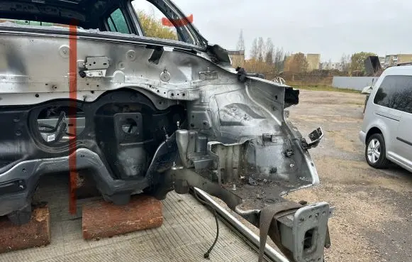 Volkswagen Tiguan Front quarter panel 