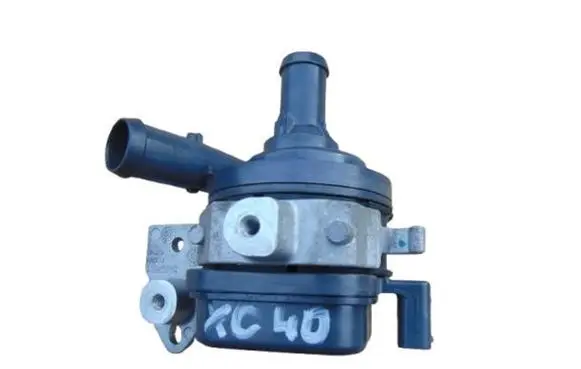Volvo XC40 Electric auxiliary coolant/water pump 31493259