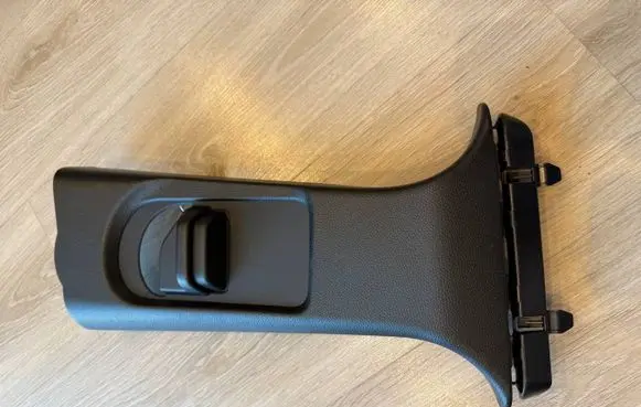 Mercedes-Benz B W246 W242 (B) pillar trim (top) A2466900425 2466900425
