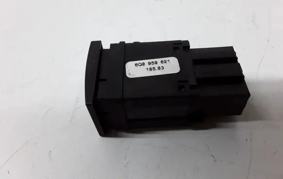 Volkswagen Polo IV 9N3 Windscreen/window heater switch 6Q0959621
