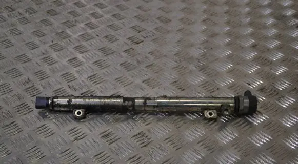 Mercedes-Benz Sprinter W906 Fuel main line pipe A6460700695 0445214109