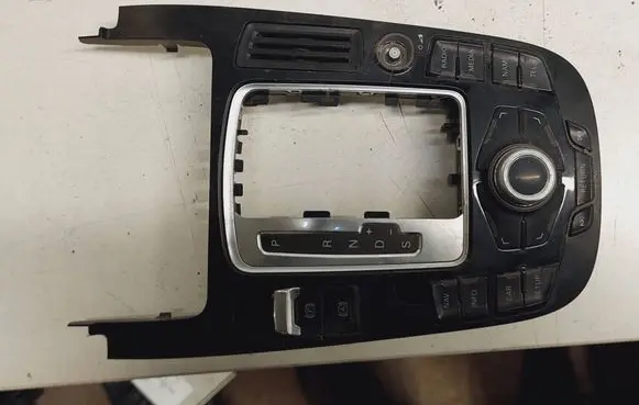 Audi A5 Sportback 8TA Head unit multimedia control 8T0919609