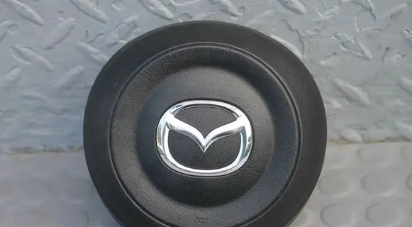 Steering wheel airbag