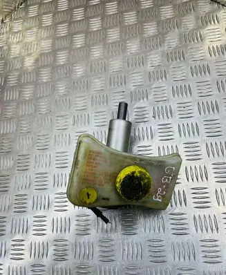 Audi A6 S6 C5 4B Master brake cylinder 8E0611301E