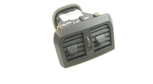 Rear air vent grill