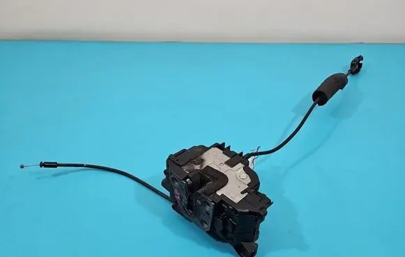 Front door lock