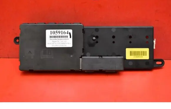 Jaguar XJ X351 Fuse box set 318986049