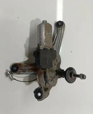 Toyota Avensis T250 Rear window wiper motor 8513005100
