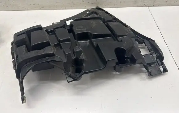 BMW iX3 G08 Rear bumper mounting bracket 8499307