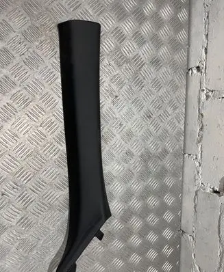 BMW M4 F82 F83 (A) pillar trim 7328740