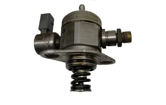 Audi A4 S4 B8 8K Fuel injection high pressure pump 06H127025N