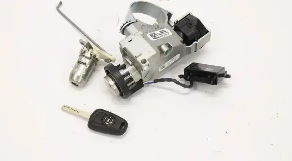 Opel Astra K Ignition lock 39206667