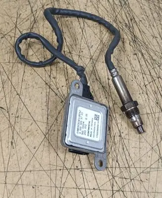Mercedes-Benz E W213 Lambda probe sensor A0009059703