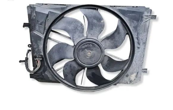 Mercedes-Benz E W212 Electric radiator cooling fan A2049060212