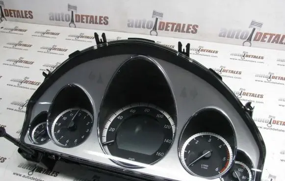 Mercedes-Benz E W212 Speedometer (instrument cluster) A2129002010