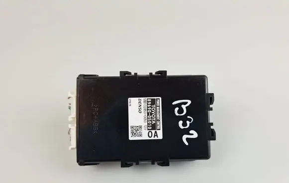 Toyota Avensis T270 Other control units/modules 8969005010