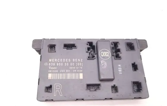 Mercedes-Benz Vito Viano W639 Door control unit/module 6399003000 00006170