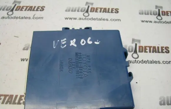 Toyota Corolla Verso AR10 Combustion control unit/module 896180F020