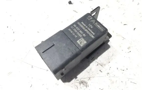 Peugeot 508 Glow plug pre-heat relay 51299058A 9803299780
