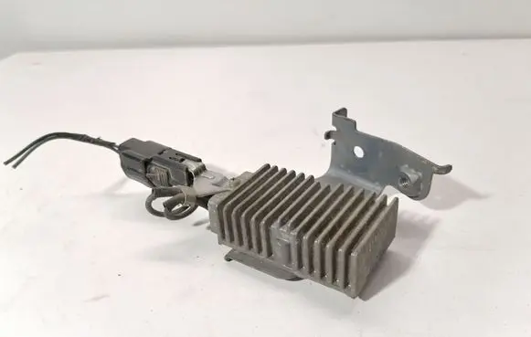 Lexus RX 450H Fuel injection pump control unit/module 2300031151