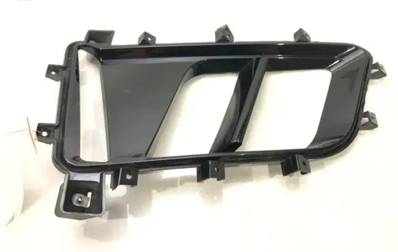 Chevrolet Camaro Front bumper lower grill 