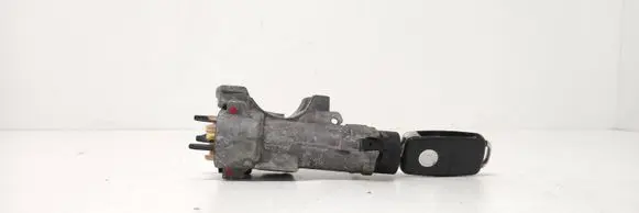 Volkswagen PASSAT B5.5 Ignition lock 4B0905851A