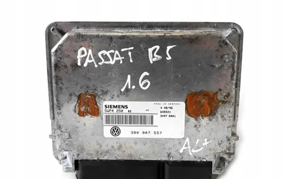 Audi A4 S4 B5 8D Engine control unit/module 3B0907557