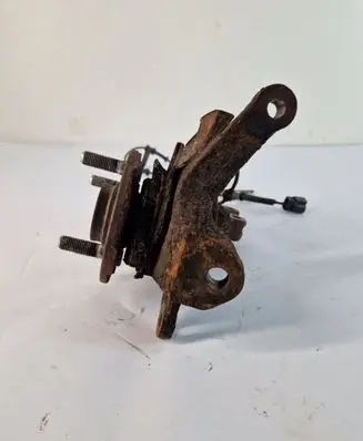 Hyundai i20 (PB PBT) Front wheel hub