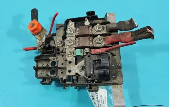 Positive cable (battery)