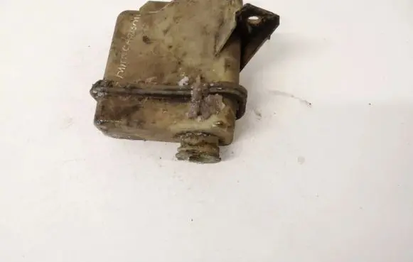 Mitsubishi Carisma Power steering fluid tank/reservoir