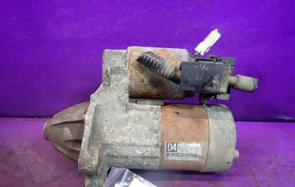 Mazda 323 F Starter motor M000T91381